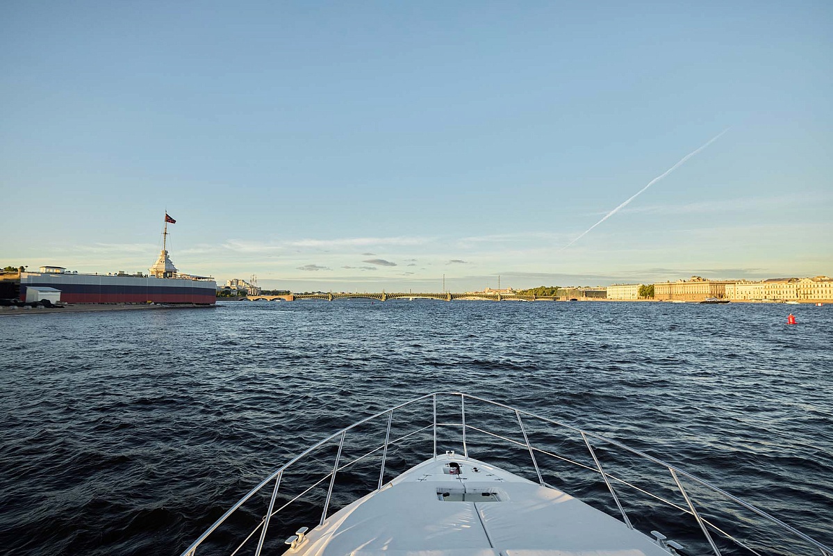 Аренда яхты Sealine F43 Monte Carlo в Питере, Санкт-Петербург